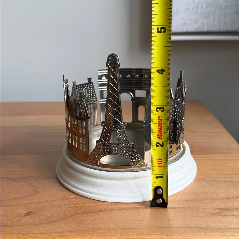 Bath & Body Works Emily in Paris Cityscape 3-Wick Candle Holder Silver / Chrome - Picture 11 of 16